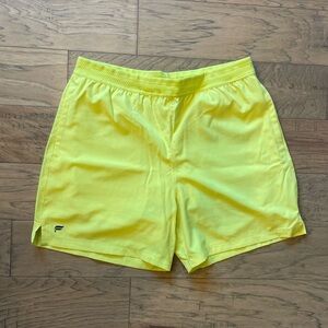 Fabletics Fundamental 5” Shorts - highlighter yellow